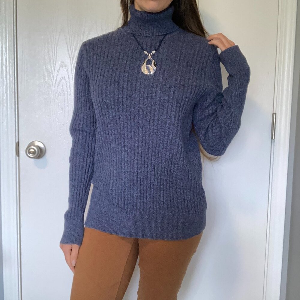 Croft & Barrow blue corded turtleneck sweater